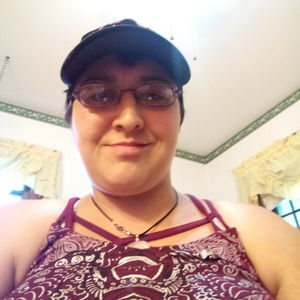 Meet your Posher, Crystal